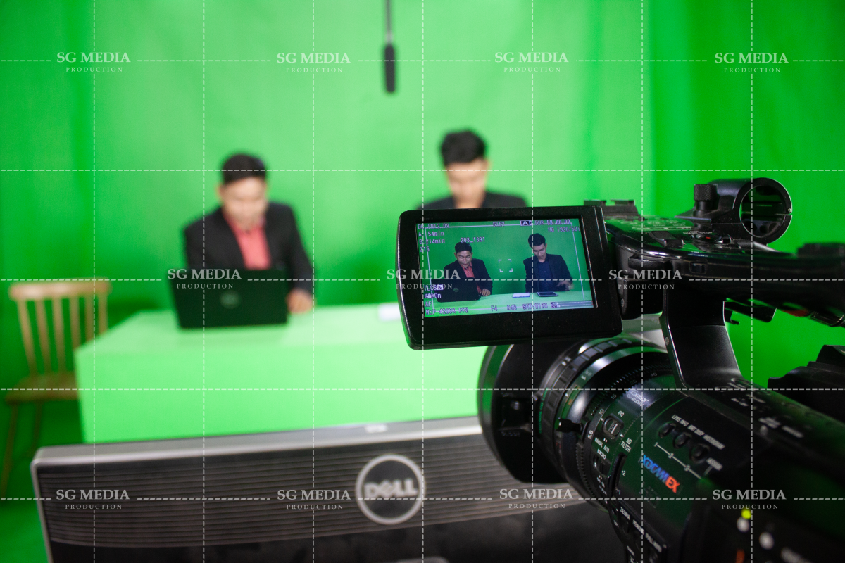 dich-vu-live-stream-tai-studio