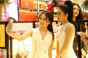 Dịch vụ livestream review cửa hàng